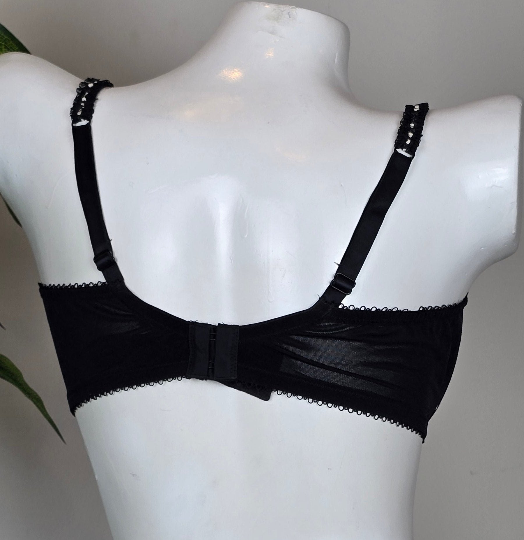 M&S Limited Collection Embroidered Non-Padded DD+ Bra