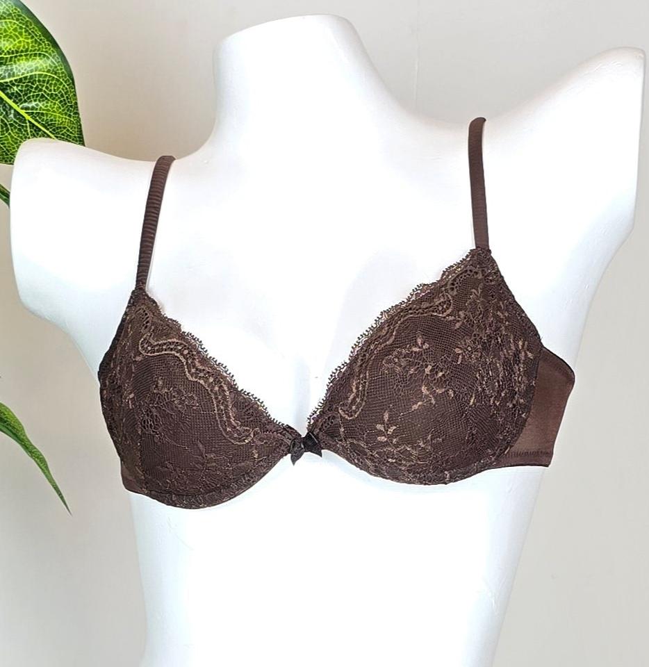 Intimissimi All-Over Laced Padded Bra