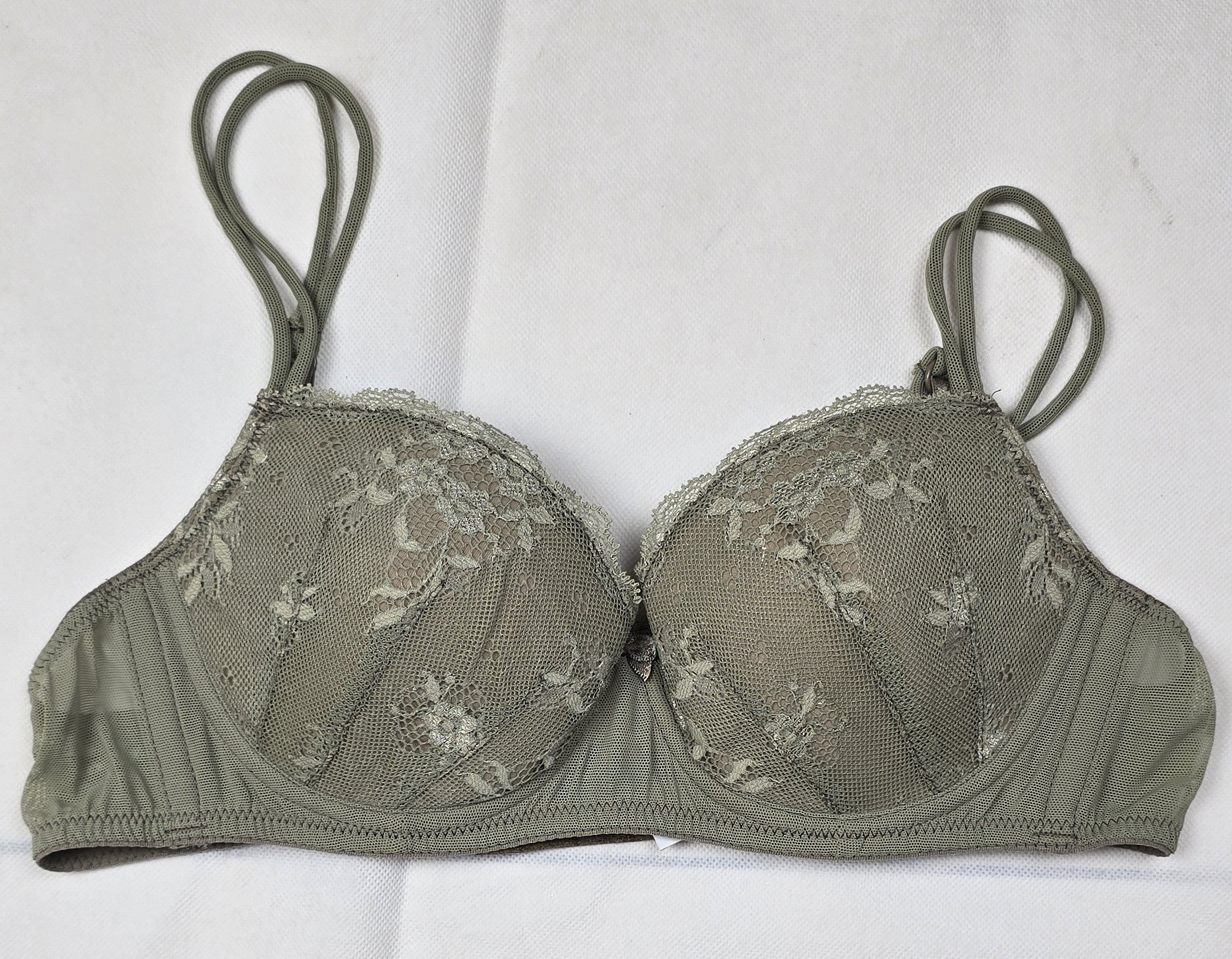 Intimissimi All-Over Laced Padded Bra