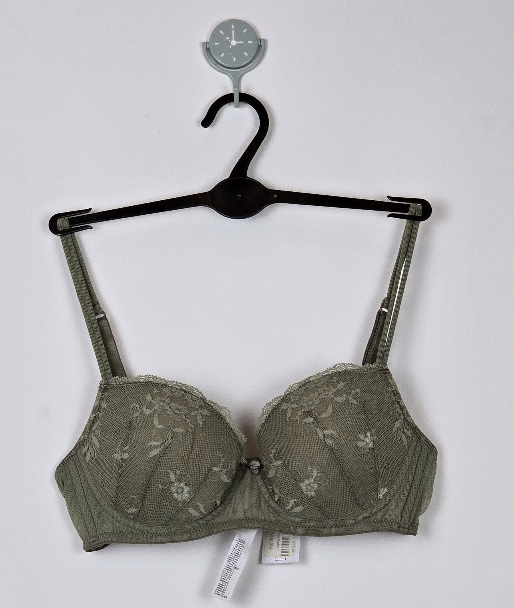 Intimissimi All-Over Laced Padded Bra