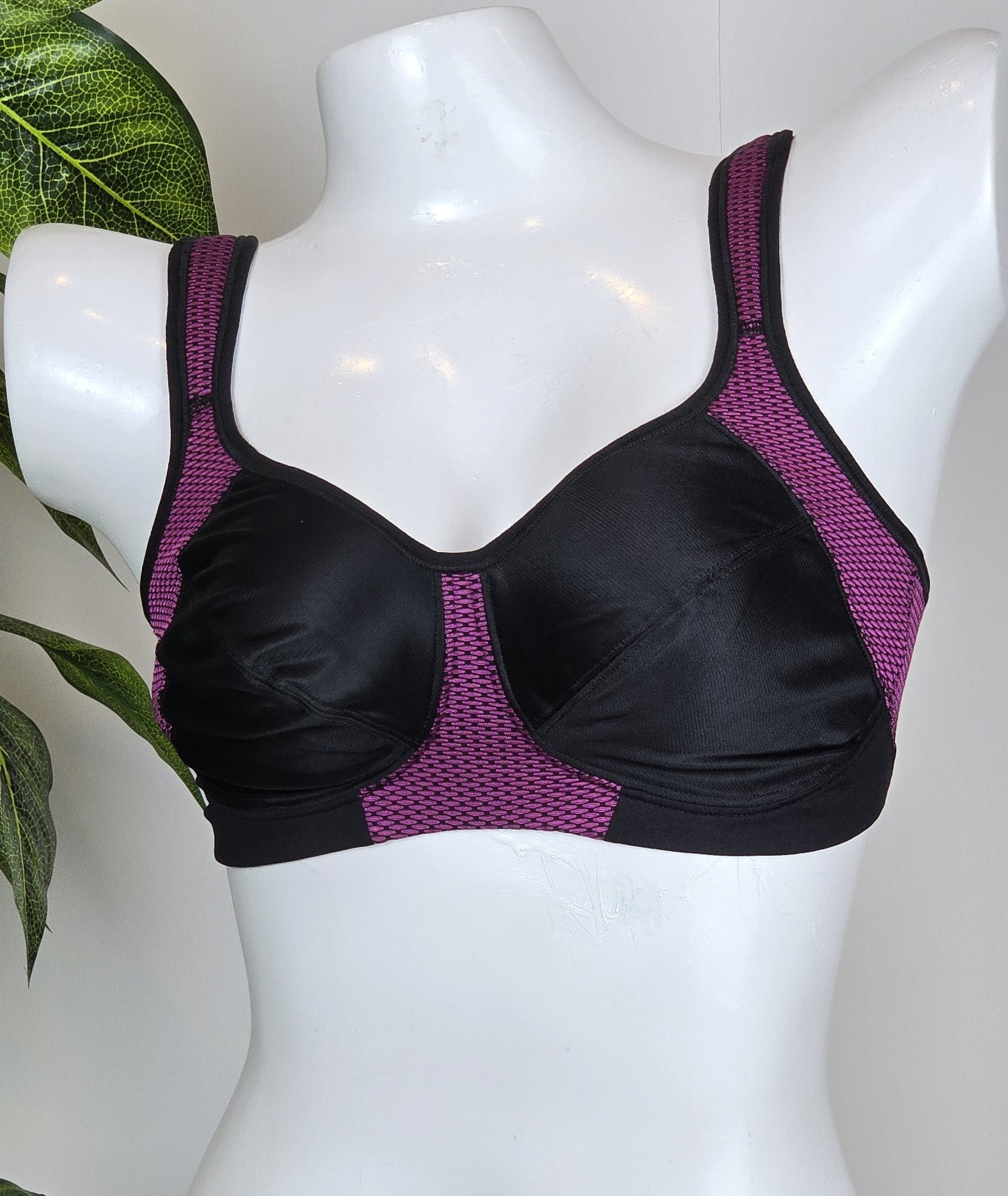 M&S High Impact Sports Non-Wired Bra