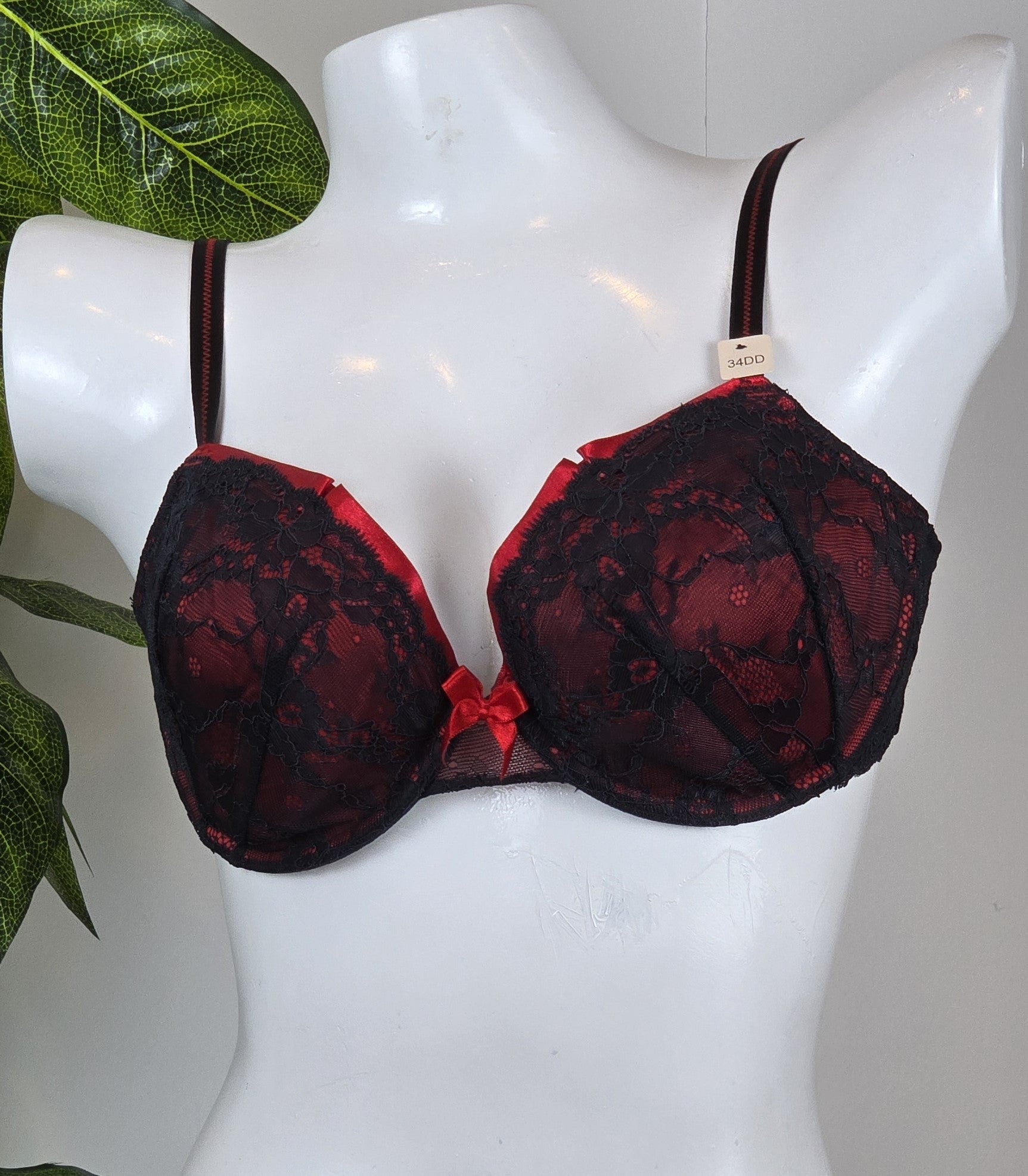 La Senza The Show Off Magnificent Lace Bra