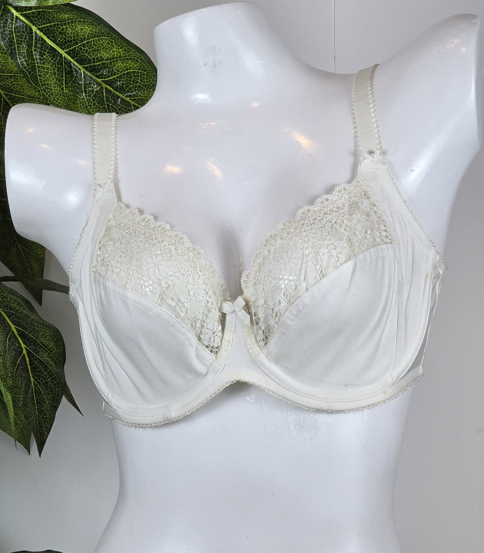 M&S Underwired Full Cup Non-Padded with Side Support Bra