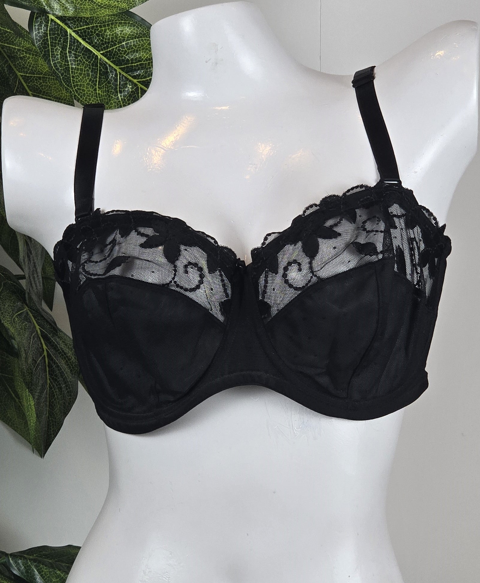 Multiway Leaf Embroidered Non-Padded DD-G Bra