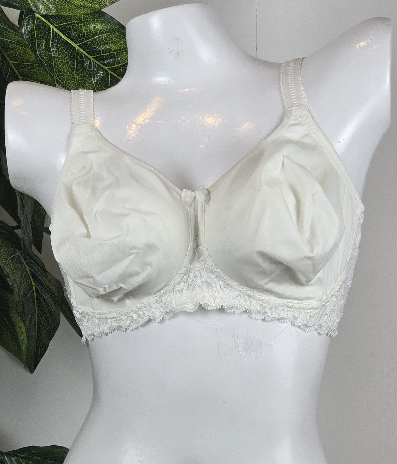 M&S Non-Wired Lace Wing Non-Padded Bra