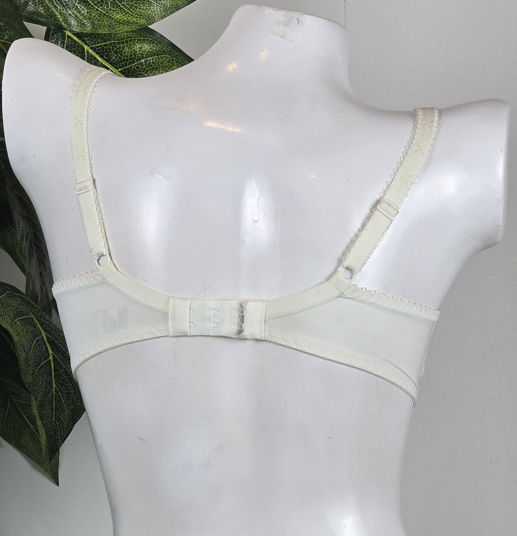 M&S Underwired Full Cup Non-Padded Bra