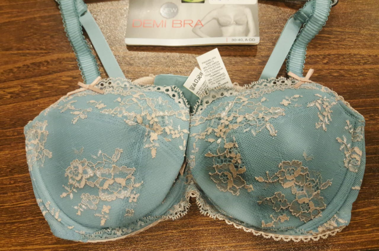 Limited Collection Demi Bra